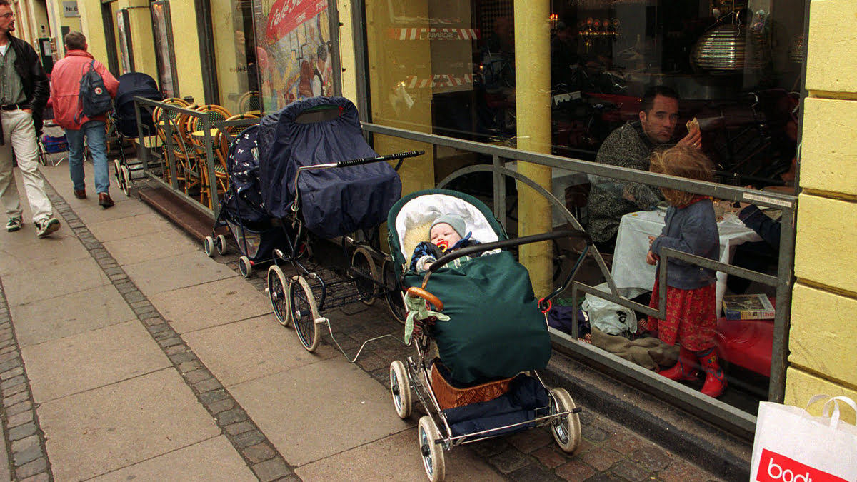 LUDO ILI NORMALNO? Amerikanci zgroženi snimkom norveških beba: ‘Zlo je posvuda, ali kod njih je valjda to tako…‘