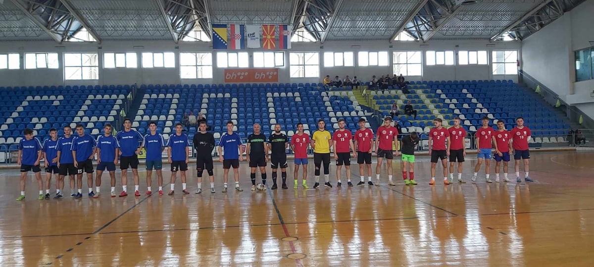 SPORTSKI SAVEZ USK: Osnovci i srednjoškolci održali kantonalno takmičenje u malom nogometu