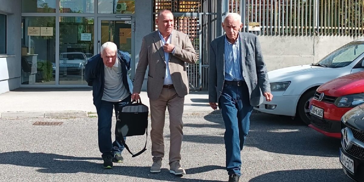 Monstrumi u drštvu đavoljeg odvjetnika