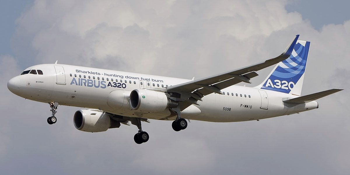 Airbus_A320-214
