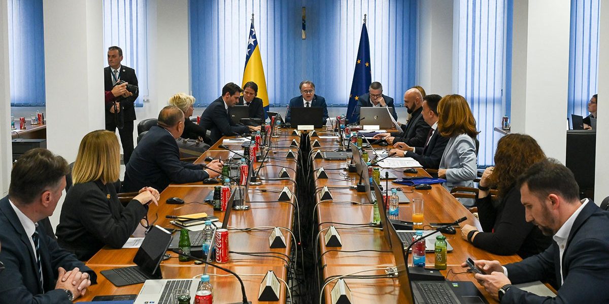 Vlada Federacije Bosne i Hercegovine