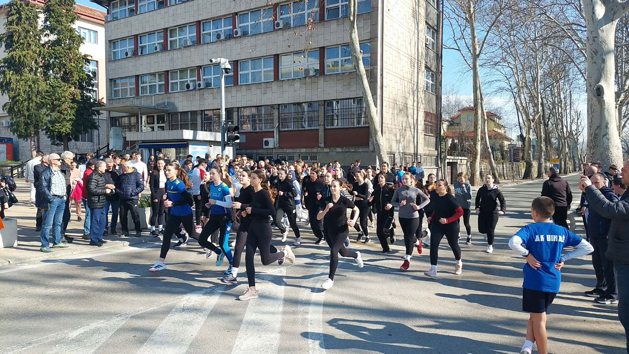 Utrka povodom rođendana Grada Bihaća - djevojke