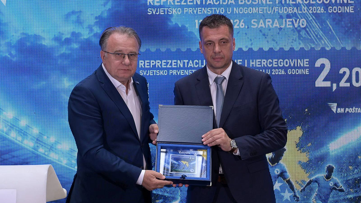 Premijer Nikšić na promocijij poštanske markice