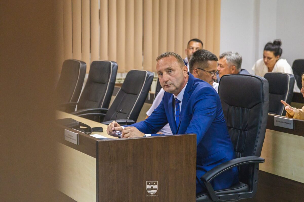 Premijer Vlade USK, Ibrahim Dizdarić